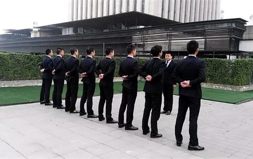 东阳解码催收流程透明化：债务清算的阳光路径